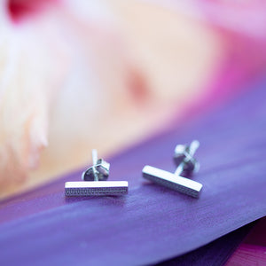 VITI LAILAI BAR STUDS ⫸ Silver 925